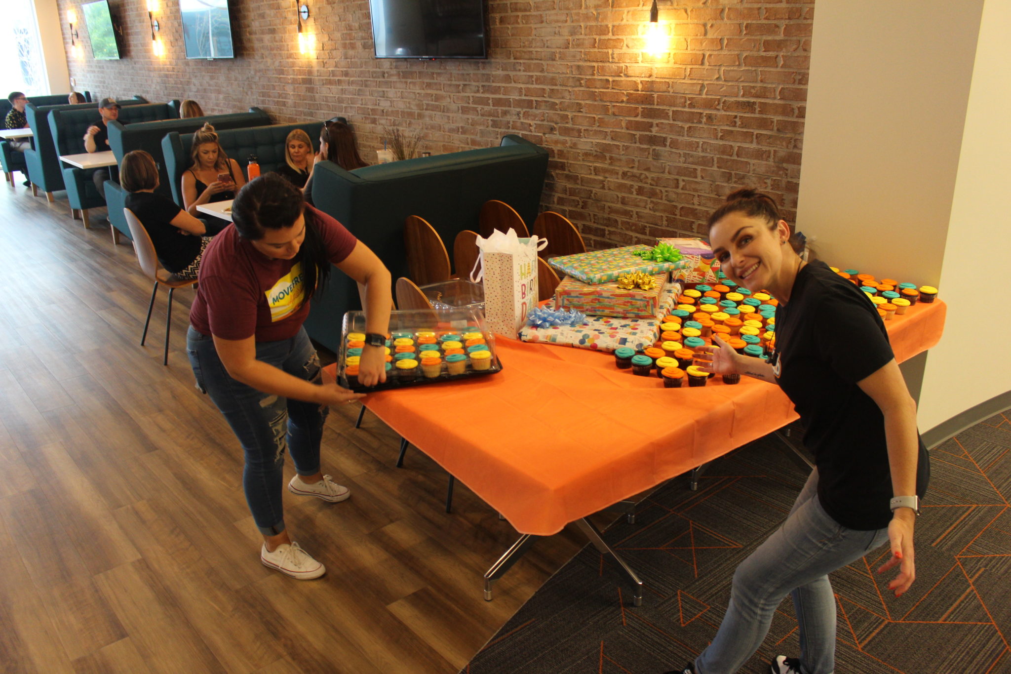 Cort & Cupcakes Offerpad